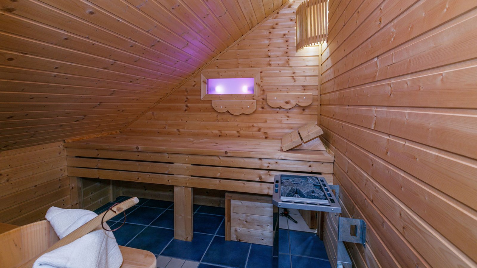Rarity in the Balaton highlands: Luxurious farmhouse, lovingly renovated – bei Kővágóörs, photo 102 of 116