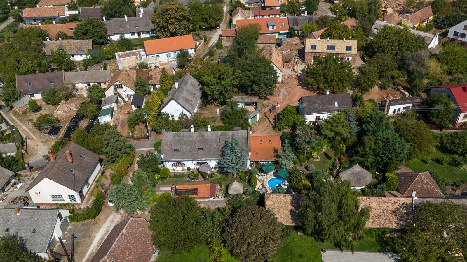 Rarity in the Balaton highlands: Luxurious farmhouse, lovingly renovated – bei Kővágóörs, photo 11 of 116