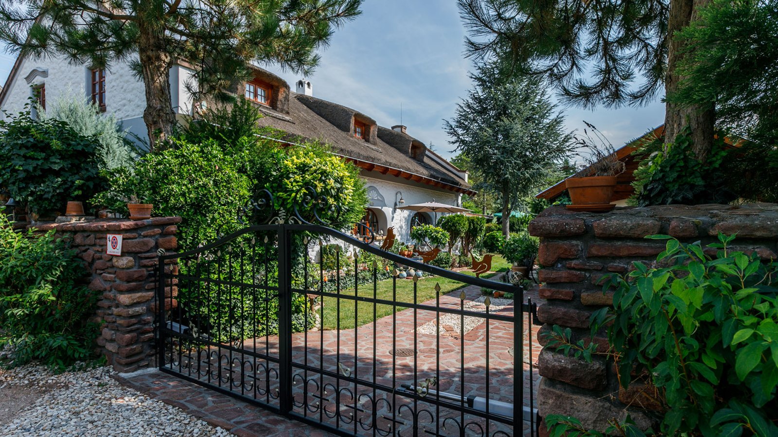 Rarity in the Balaton highlands: Luxurious farmhouse, lovingly renovated – bei Kővágóörs, photo 13 of 116