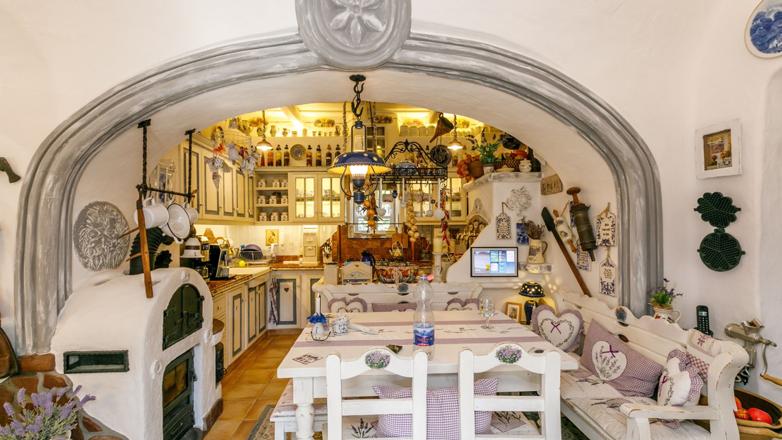 Rarity in the Balaton highlands: Luxurious farmhouse, lovingly renovated – bei Kővágóörs, photo 5 of 116