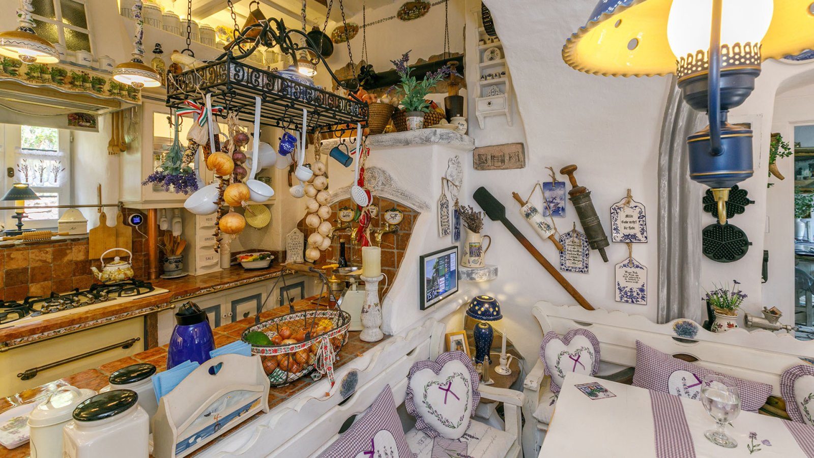 Rarity in the Balaton highlands: Luxurious farmhouse, lovingly renovated – bei Kővágóörs, photo 66 of 116