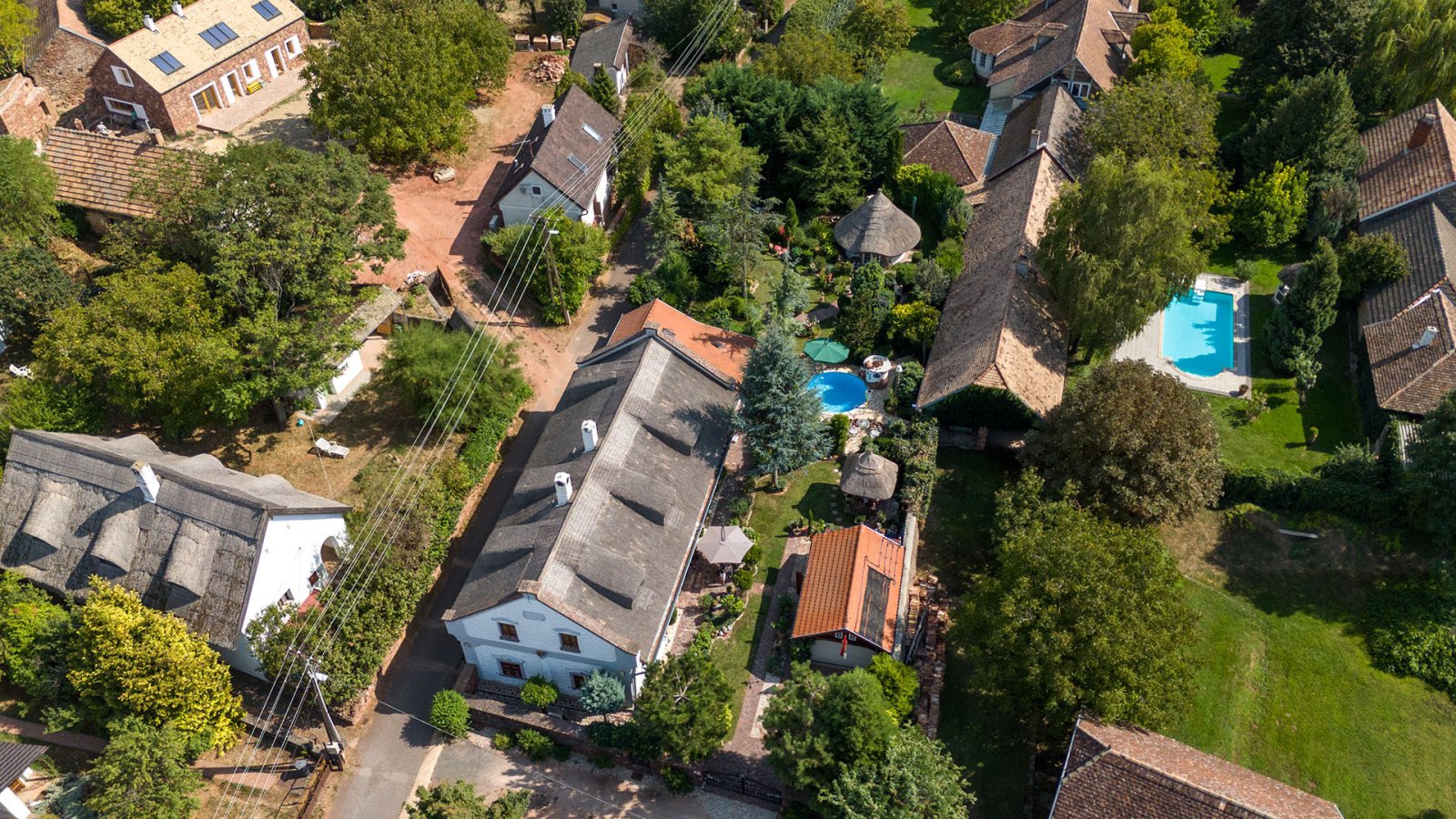 Rarity in the Balaton highlands: Luxurious farmhouse, lovingly renovated – bei Kővágóörs, photo 8 of 116