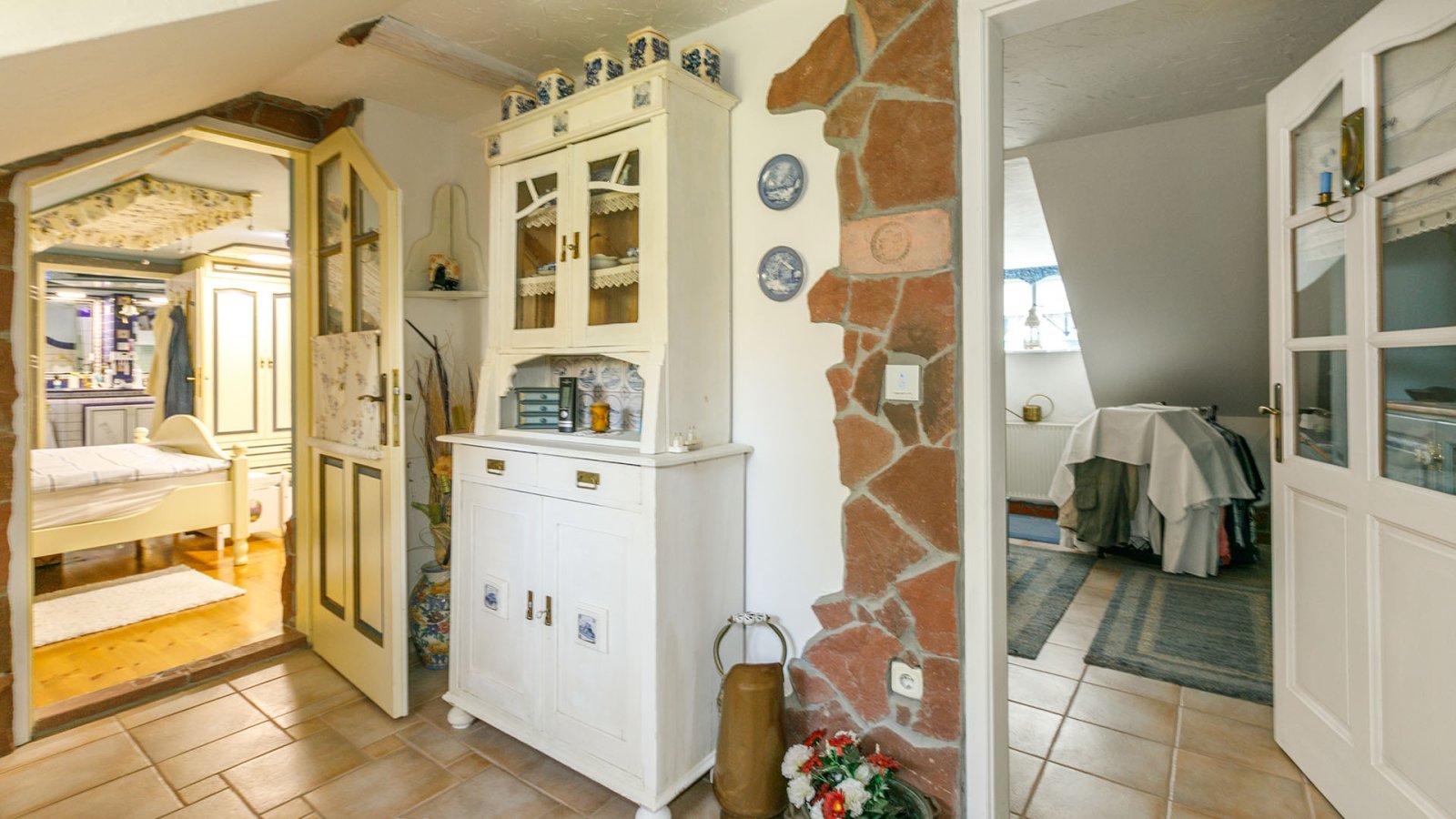 Rarity in the Balaton highlands: Luxurious farmhouse, lovingly renovated – bei Kővágóörs, photo 88 of 116