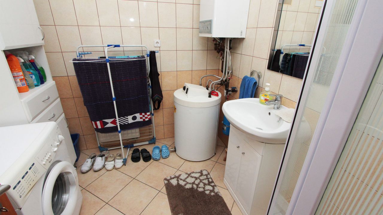(AA) Modern bungalow surrounded by a well-kept garden – Héviz, photo 6 of 14
