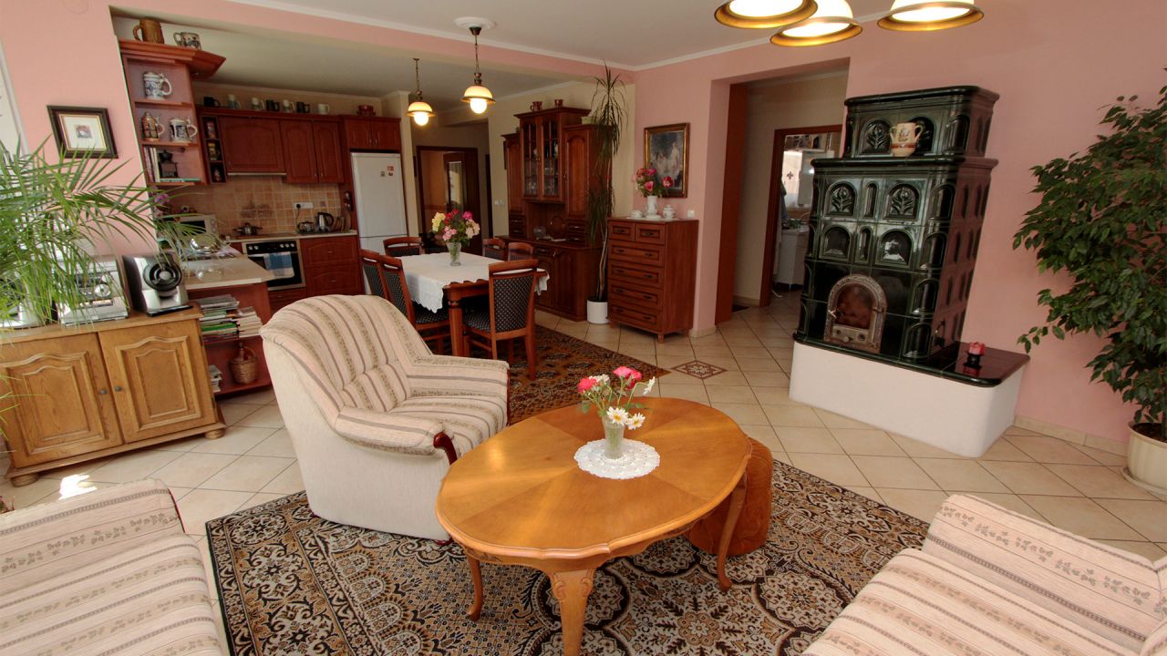 (AA) Modern bungalow surrounded by a well-kept garden – Héviz, photo 13 of 14