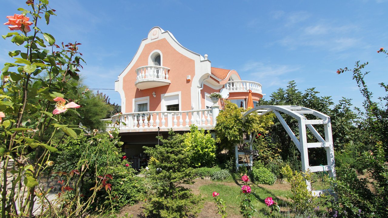 (AAA) hangulatos villa, kilátással a Balatonra és a golfpályára – bei Hévíz, 8/47. kép