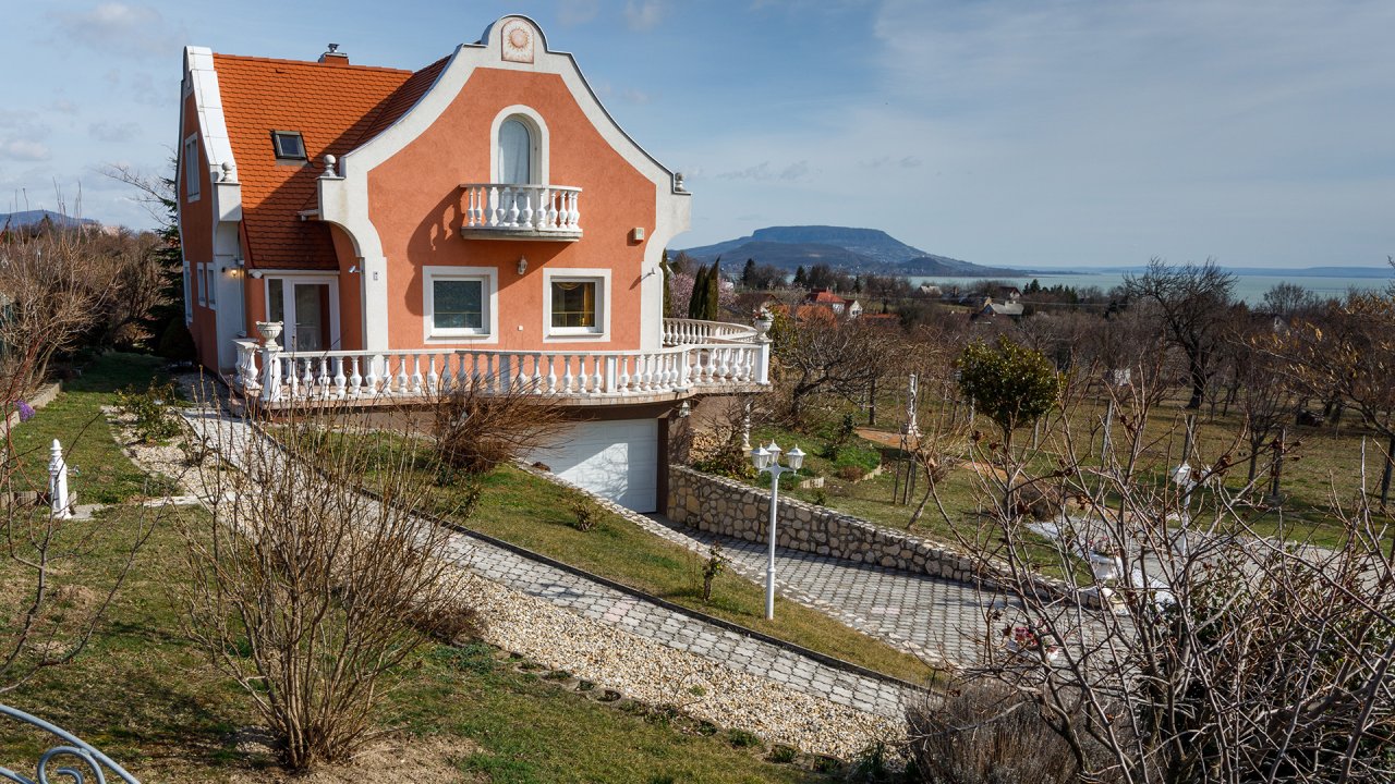 (AAA) hangulatos villa, kilátással a Balatonra és a golfpályára – bei Hévíz, 42/47. kép