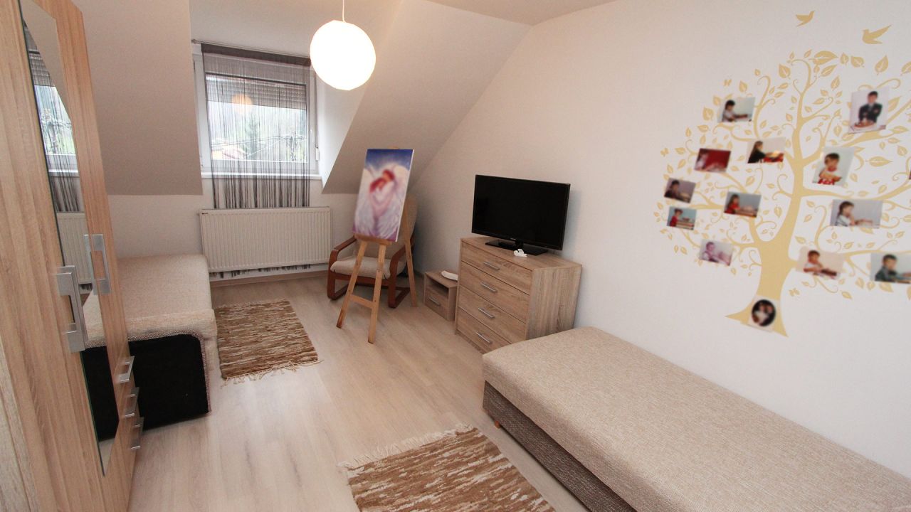 (AA) Large property with apartment, business premises and restaurant – Héviz, photo 12 of 19