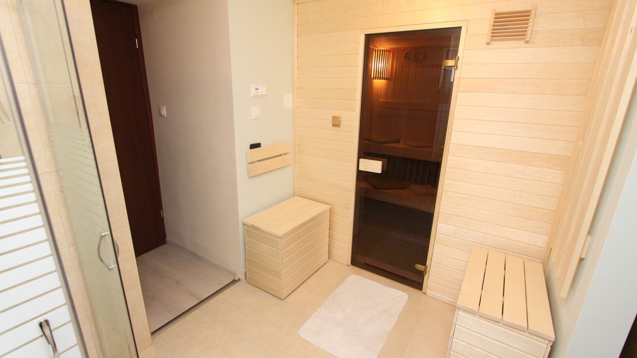 (AA) Large property with apartment, business premises and restaurant – Héviz, photo 15 of 19