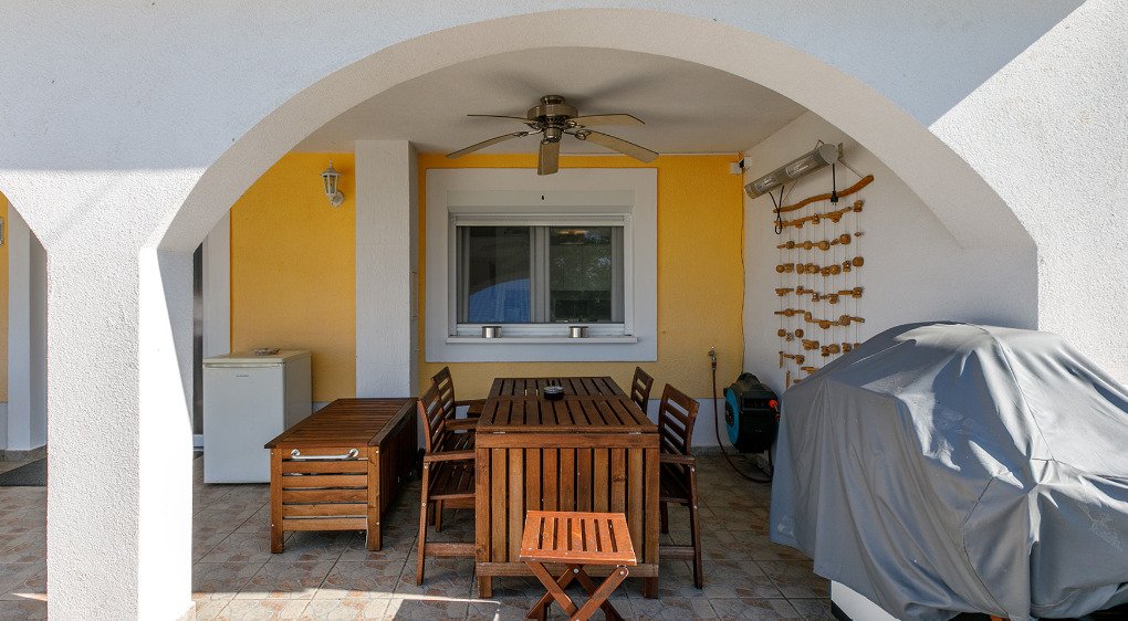 Családi ház panorámás kilátással a balatoni tóra – Vonyarcvashegy, 47/48. kép