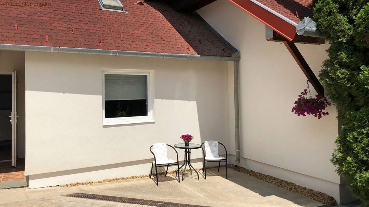 Renoviertes Mehrfamilienhaus mit 7 Wohneinheiten in Héviz – Hévíz, Bild 11 von 28