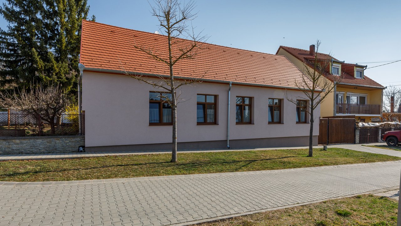 (AAAC) Koop een historisch Hévíz-huis in Hongarije, foto 2 van 39