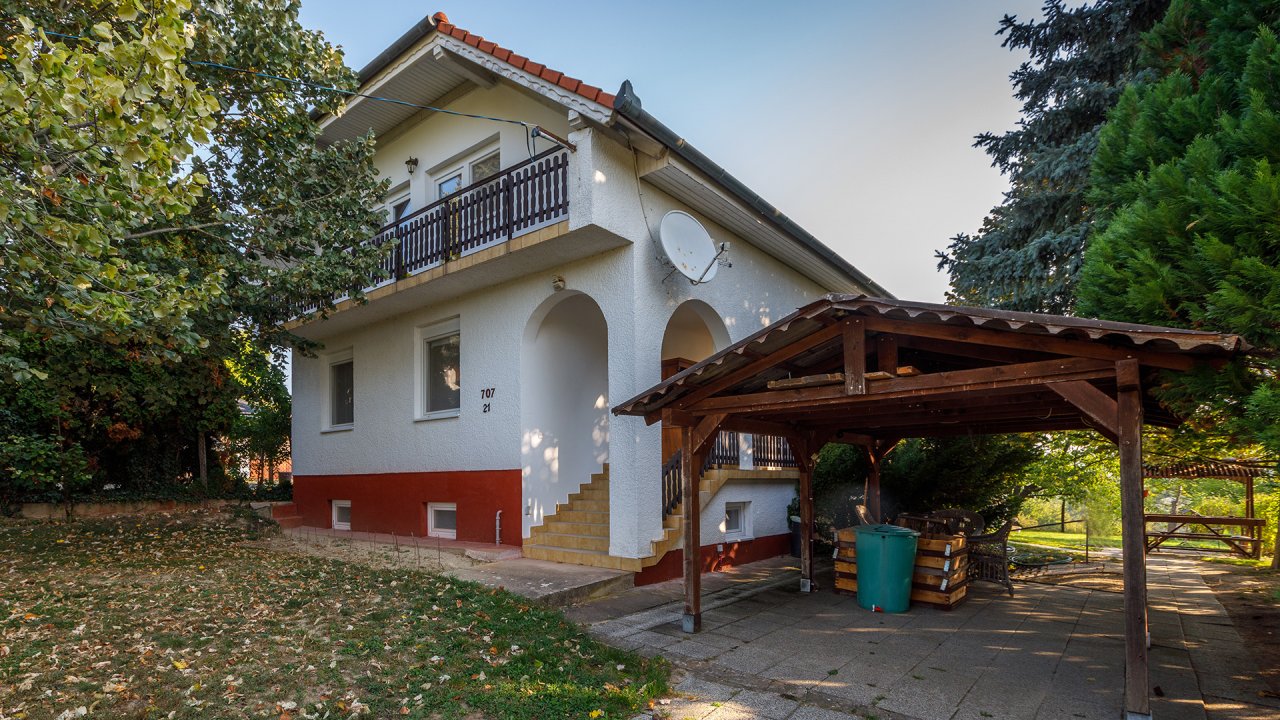 (AAB) Familienhaus mit großem Grundstück in guter Lage bei Héviz (BAC), Bild 1 von 44