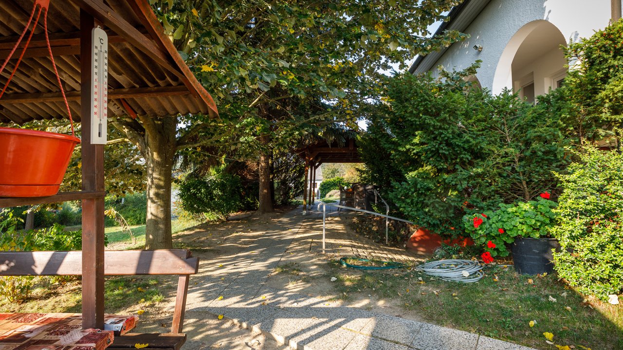 (AAB) Familienhaus mit großem Grundstück in guter Lage bei Héviz (BAC), Bild 13 von 44