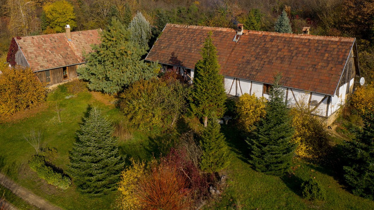 (AAA) Mesebeli farm hagyományos stílusban, félreeső helyen – bei Zalacsány, 1/23. kép