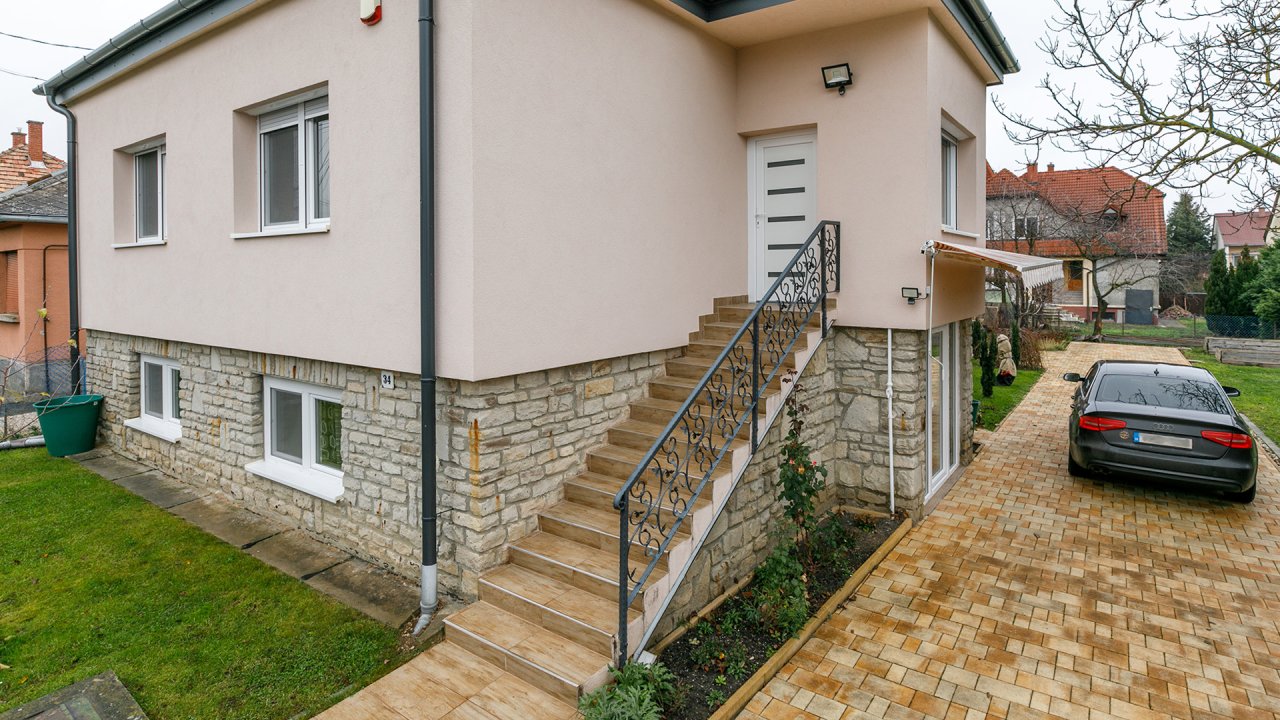 (AAA) Einfamilienhaus mit Pool in ruhiger Straße von Héviz – Hévíz, Bild 2 von 33