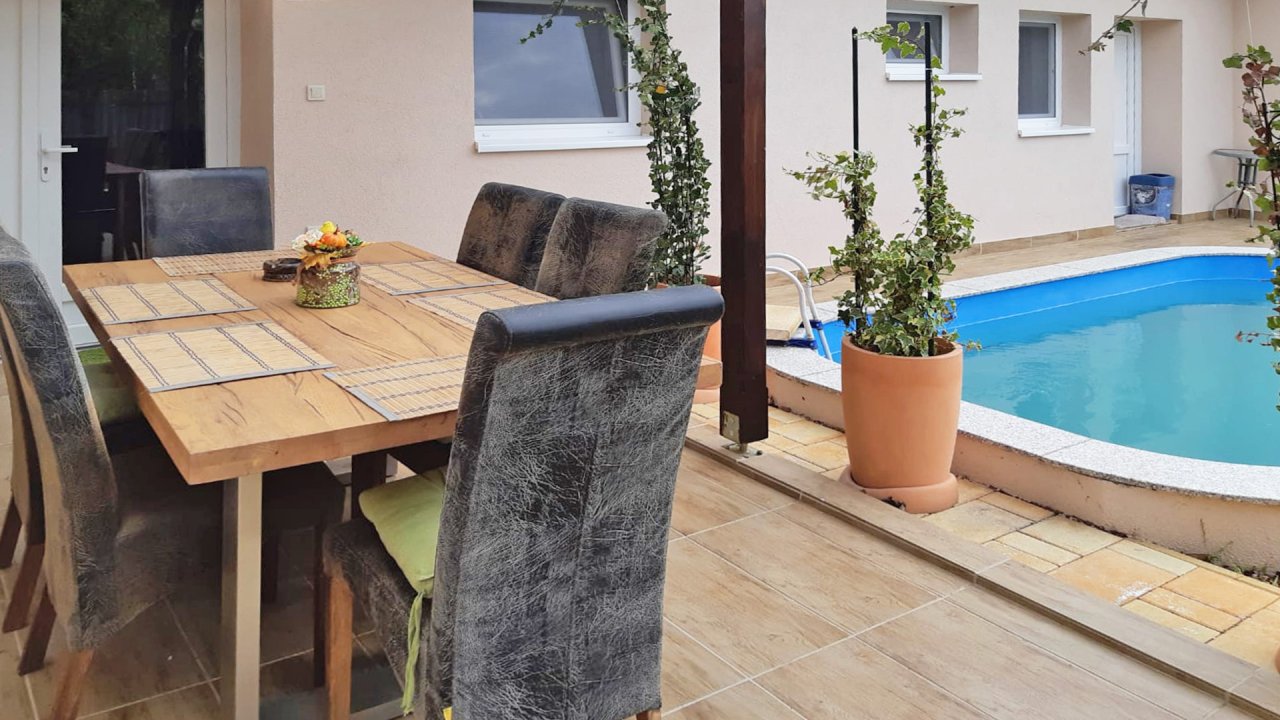 (AAA) Einfamilienhaus mit Pool in ruhiger Straße von Héviz – Hévíz, Bild 7 von 33