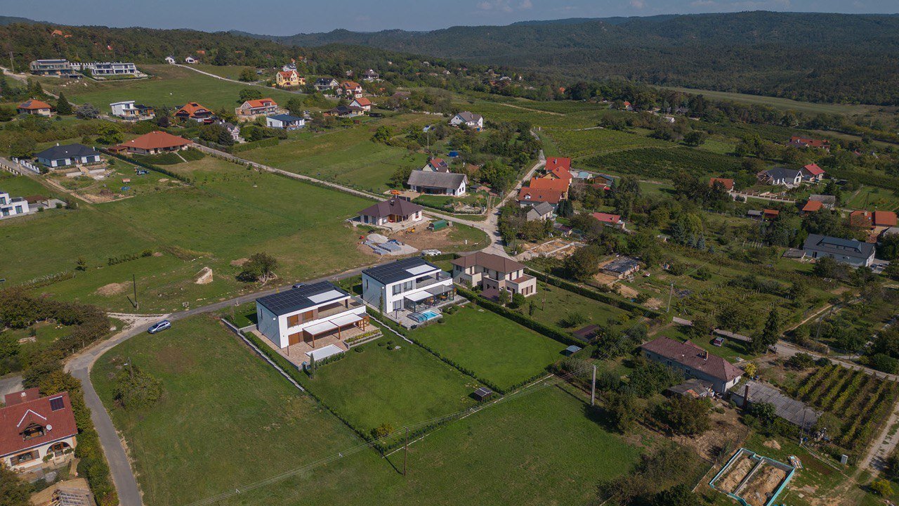 Kivételes új, tóra néző villa a Balaton északi partján – Cserszegtomaj, 48/49. kép