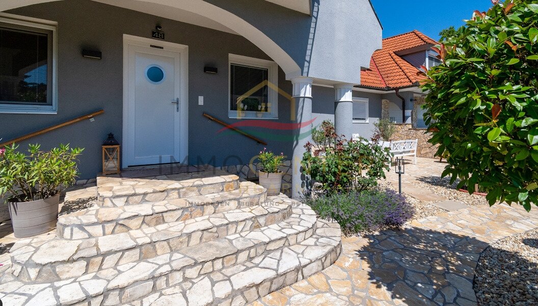 (AAA) Exklusives Einfamilienhaus - Wo Natur und exklusiver Wohnkomfort aufeinandertreffen – Gyenesdiás, Bild 10 von 41