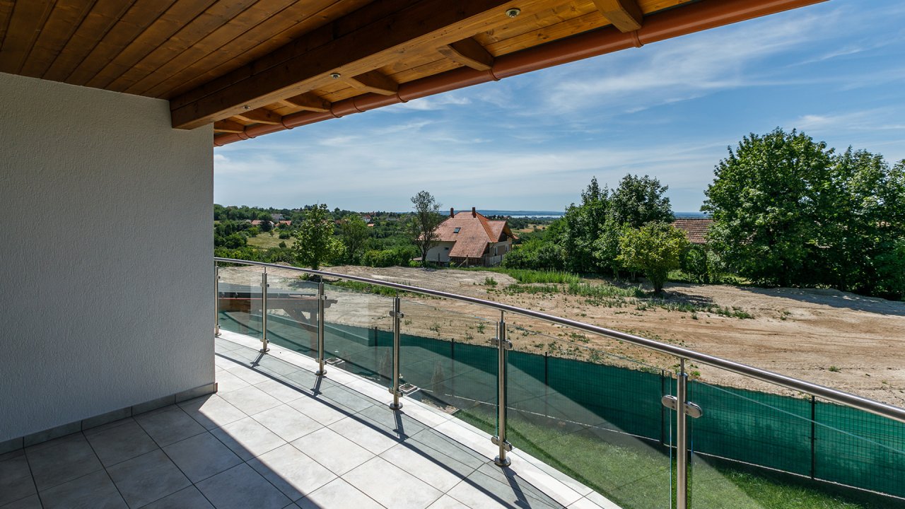 (AAA) ruime woning met uitzicht op het Balatonmeer – Cserszegtomaj, foto 40 van 52