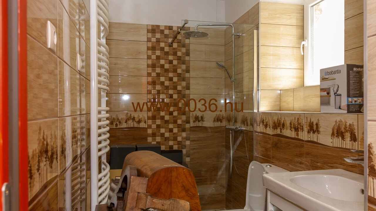 immocenter-ungarn-haus-kaufen-33563-Badezimmer5, 4/42. kép