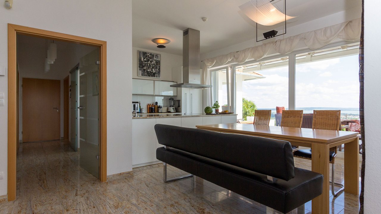 (AAAB) Luxurious property with a panoramic view of Lake Balaton and a large pool – bei Gyenesdiás, photo 22 of 45