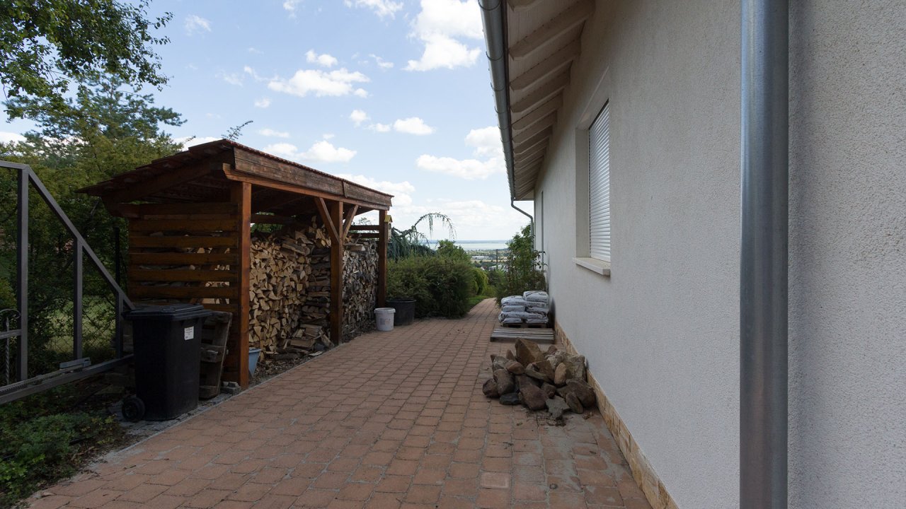 (AAAB) Luxurious property with a panoramic view of Lake Balaton and a large pool – bei Gyenesdiás, photo 45 of 45
