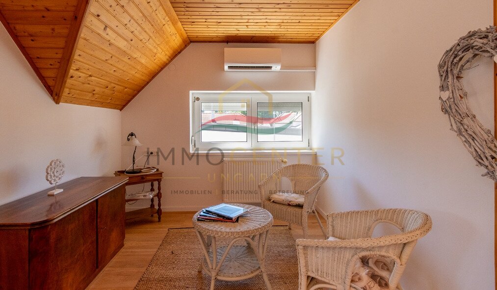 (AAA) Hervorragende Gelegenheit- Einfamilienhaus in Seenähe auf einem wunderschön angelegten Grundstück – Gyenesdiás, Bild 27 von 31