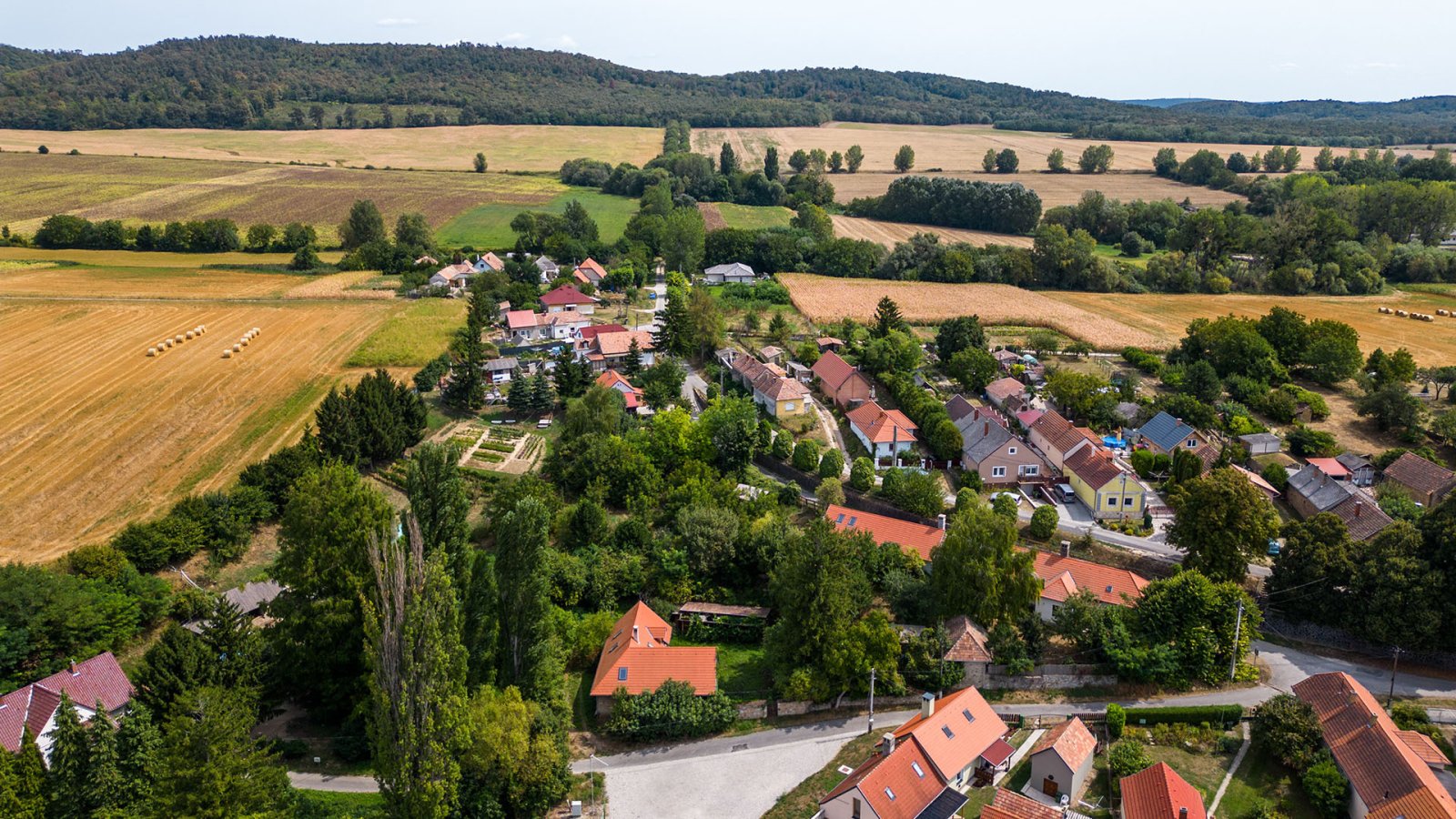 (AAA) Außergewöhnliches Landhaus mit historischem Flair / Mietkauf möglich – bei Héviz, Bild 3 von 45