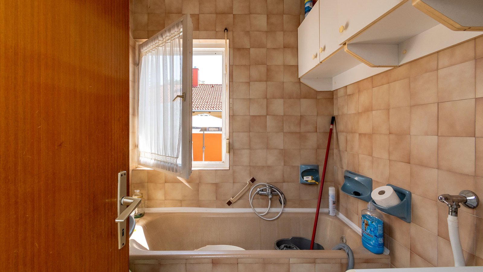 (AAAB) Gezinswoning met zwembad in Héviz geschikt voor zakelijk en privé gebruik, foto 13 van 48