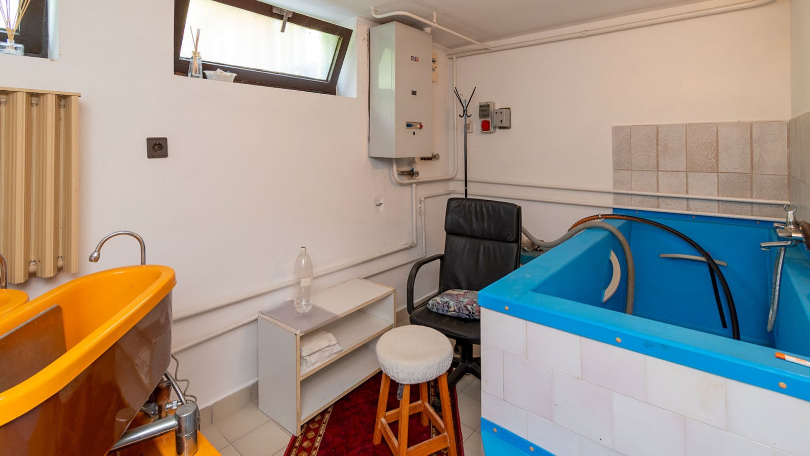 (AAAB) Gezinswoning met zwembad in Héviz geschikt voor zakelijk en privé gebruik, foto 38 van 48