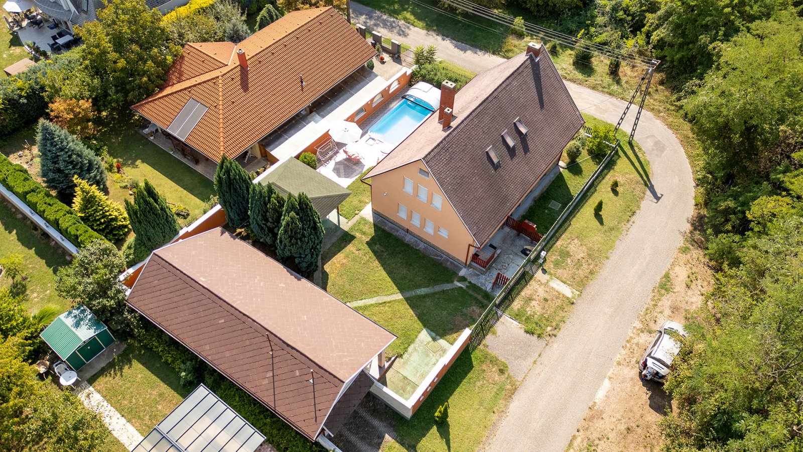 (AAAB) Gezinswoning met zwembad in Héviz geschikt voor zakelijk en privé gebruik, foto 45 van 48