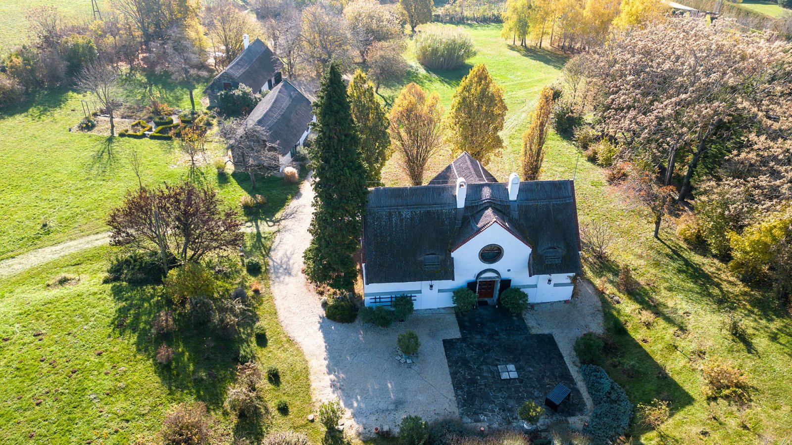 Außergewöhnliches, diskretes Anwesen im traditionellen Stil mit Panormablick und großem Grundstück am Nordufer des Balaton (AAA-33768) – bei Gyenesdiás, Bild 4 von 71