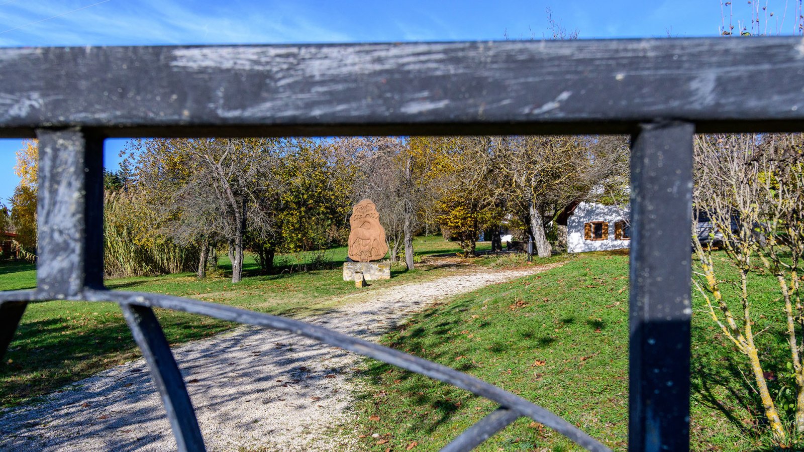 Außergewöhnliches, diskretes Anwesen im traditionellen Stil mit Panormablick und großem Grundstück am Nordufer des Balaton (AAA-33768) – bei Gyenesdiás, Bild 9 von 71