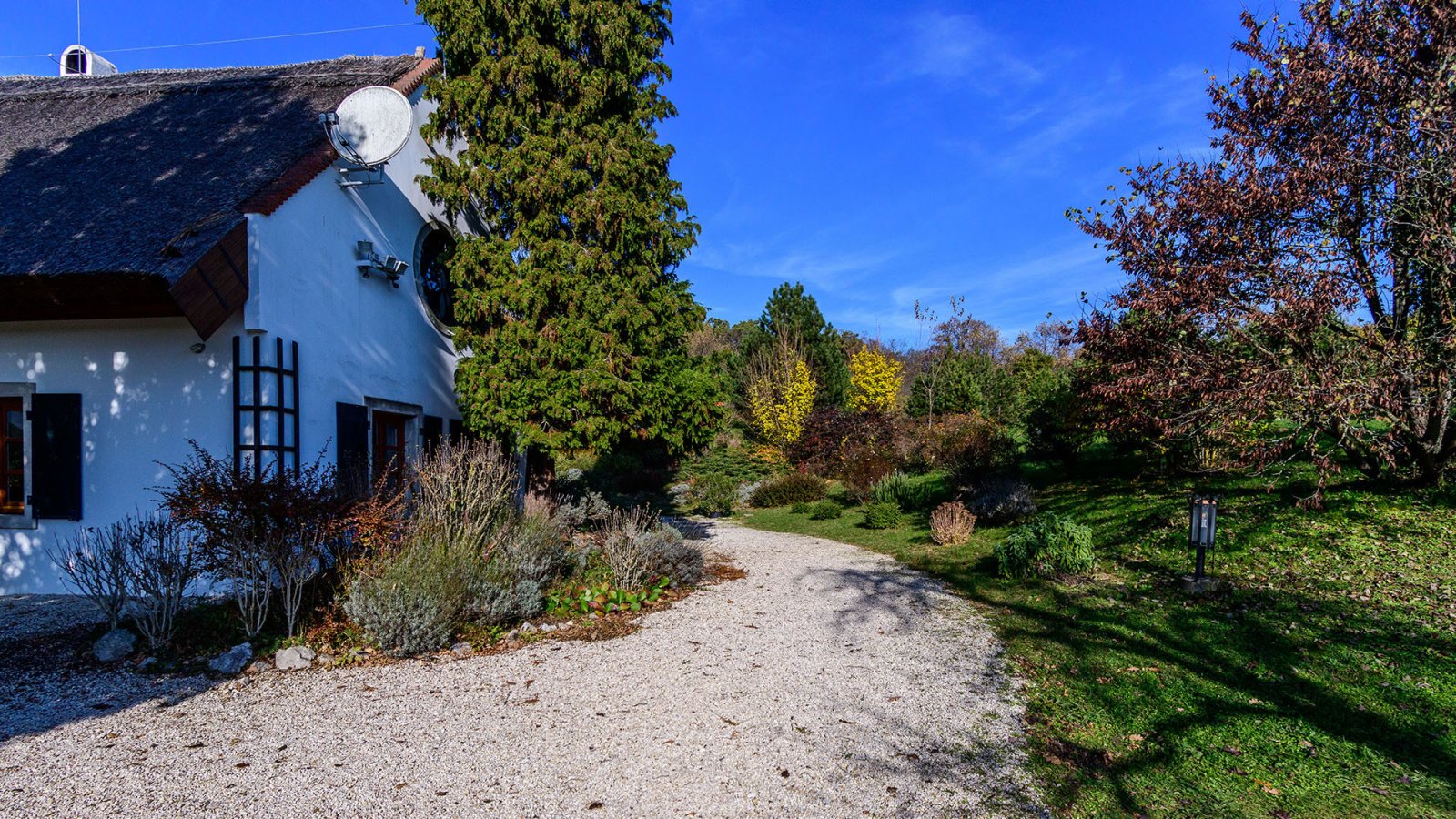 Außergewöhnliches, diskretes Anwesen im traditionellen Stil mit Panormablick und großem Grundstück am Nordufer des Balaton (AAA-33768) – bei Gyenesdiás, Bild 27 von 71