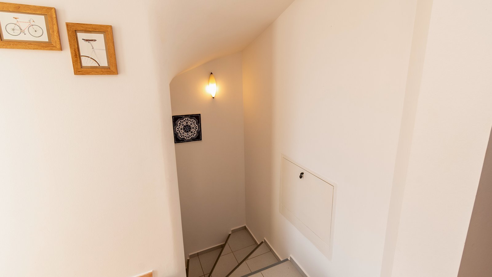 (AAA) Solides, helles Apartmenthaus in sehr guter Lage – Balatongyörök, Bild 23 von 46