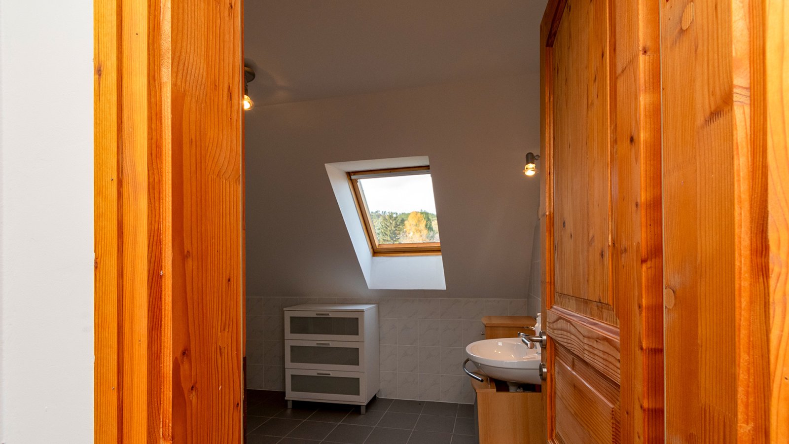 (AAA) Solides, helles Apartmenthaus in sehr guter Lage – Balatongyörök, Bild 43 von 46
