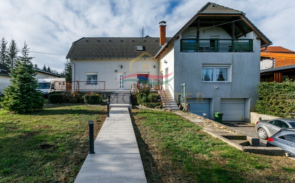 (AAA) Großes Panorama-Familienhaus in ruhiger Lage bei Héviz, Bild 2 von 47