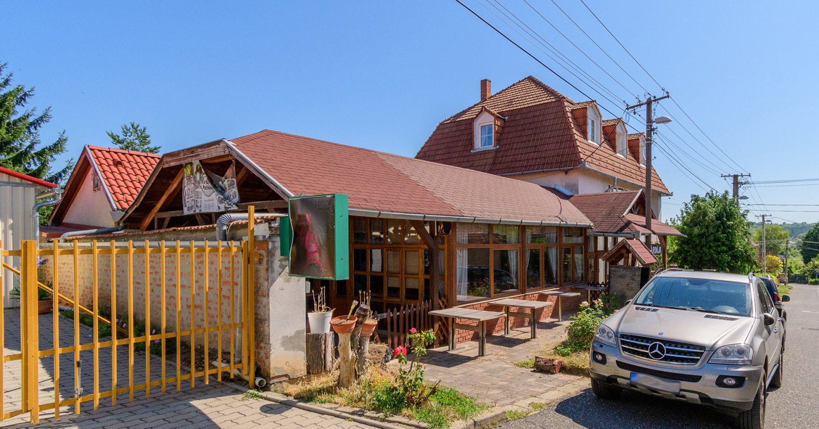 (ABA) Herberg / Restaurant met appartement van de eigenaar – Héviz, foto 1 van 41