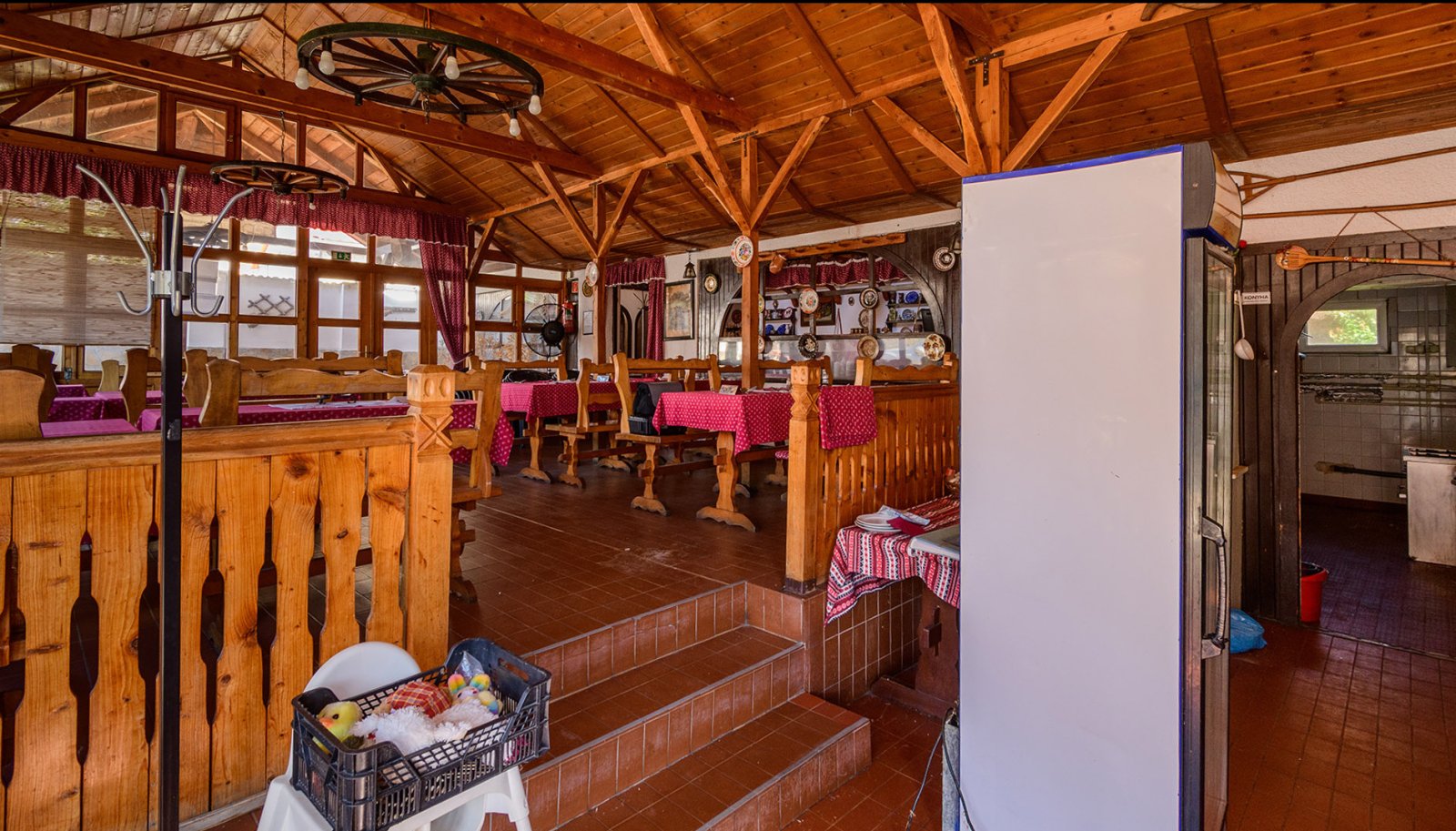 (ABA) Herberg / Restaurant met appartement van de eigenaar – Héviz, foto 2 van 41