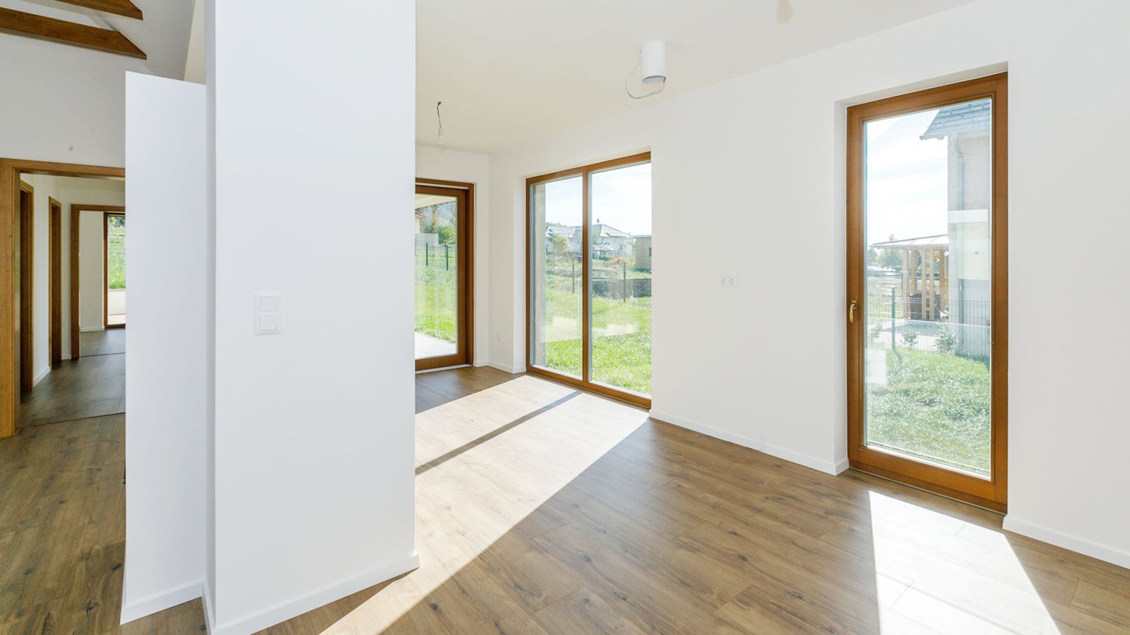 ( ) Modern családi ház a Balaton közelében – Balatongyörök, 22/28. kép