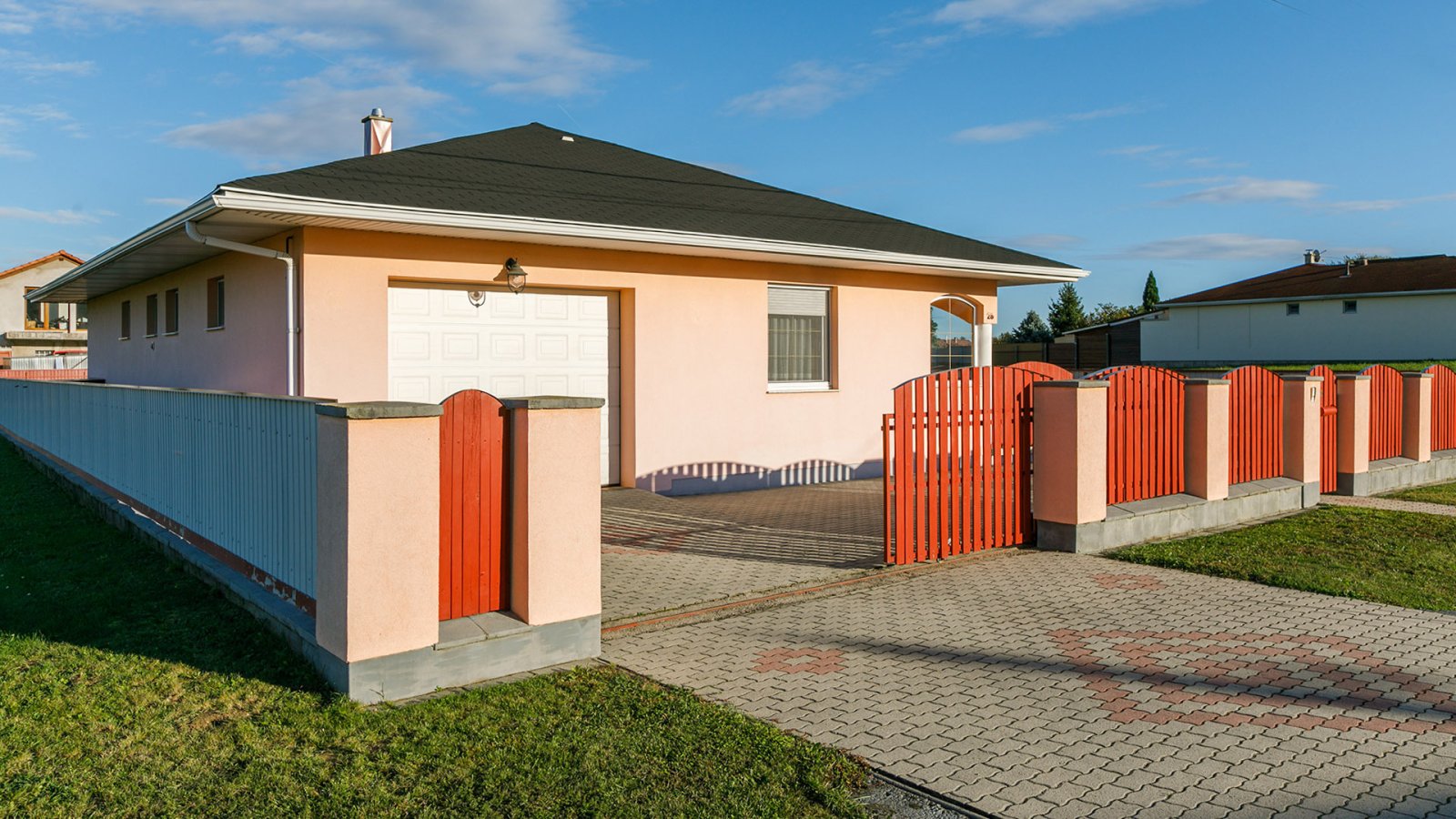 (AAA) Gyönyörű, jó állapotú bungaló panorámás kilátással – Zalakaros, 1/34. kép