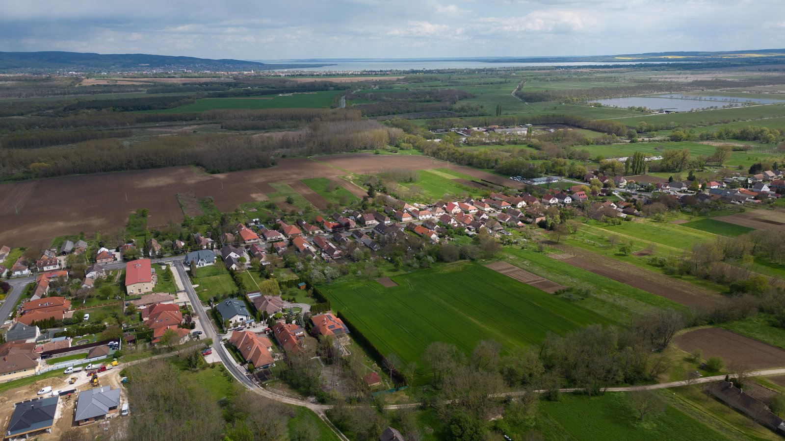 (AAA) Stijlvolle vrijstaande woning op een rustige locatie – Alsopahok, foto 2 van 24