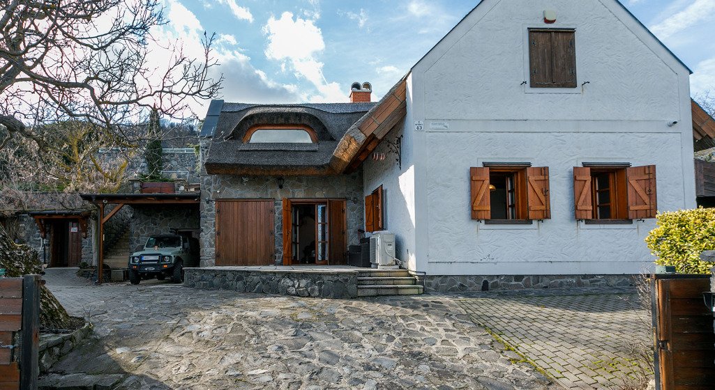 (AAA) Prémium lakóépület páratlan balatoni panorámával – Cserszegtomaj, 2/62. kép