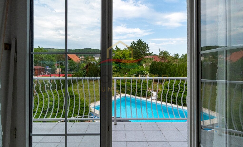 (AAA) Großzügiges Einfamilienhaus mit beeindruckendem Swimmingpool - Ideal als Familienwohnsitz oder Kapitalanlage – Gyenesdiás, Bild 25 von 33
