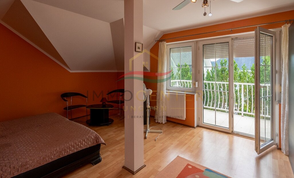 (AAA) Großzügiges Einfamilienhaus mit beeindruckendem Swimmingpool - Ideal als Familienwohnsitz oder Kapitalanlage – Gyenesdiás, Bild 27 von 33