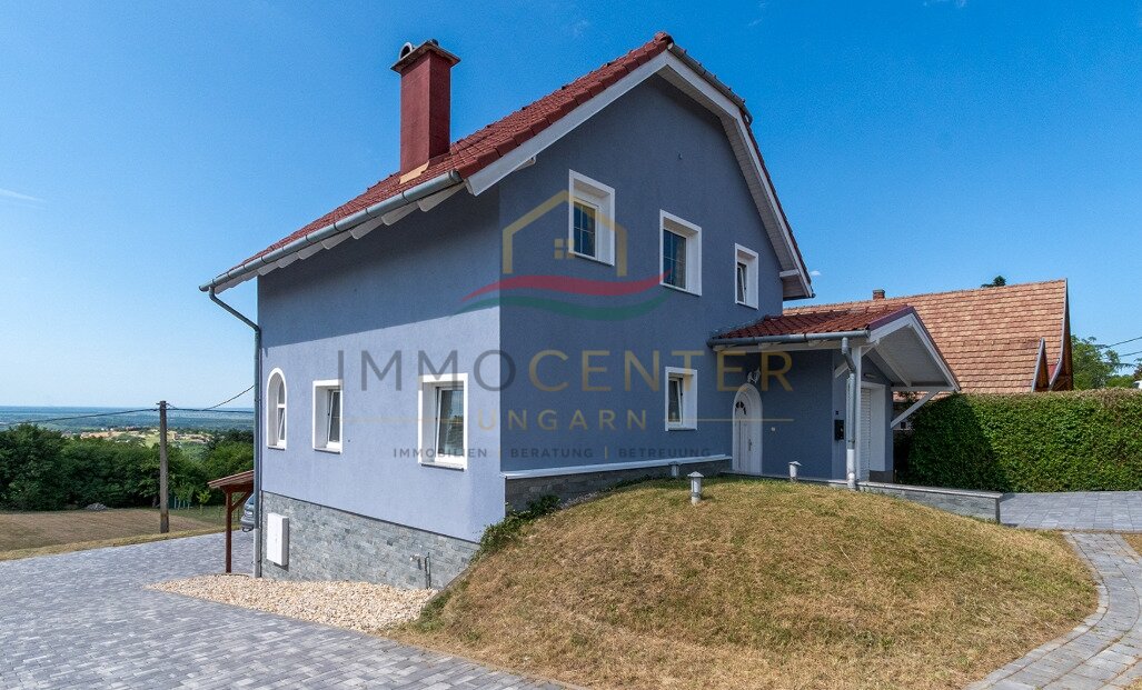 (AAA) Családi ház az északi part egyik legszebb panorámás helyén – Cserszegtomaj, 2/29. kép