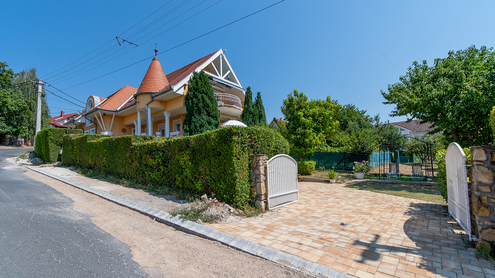 (AAA) Familienhaus am Balaton mit eigenem Gäste-Apartment – Vonyarcvashegy
