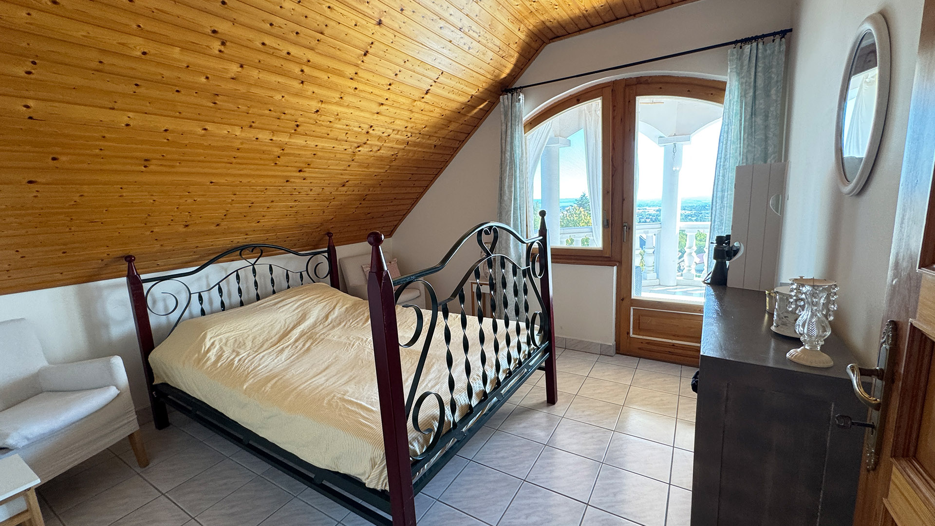 (AAA) Direkt am Waldrand, steht dieses außergewöhnliche Familienhaus mit unverbaubarem Panoramablick – Cserszegtomaj, Bild 39 von 40