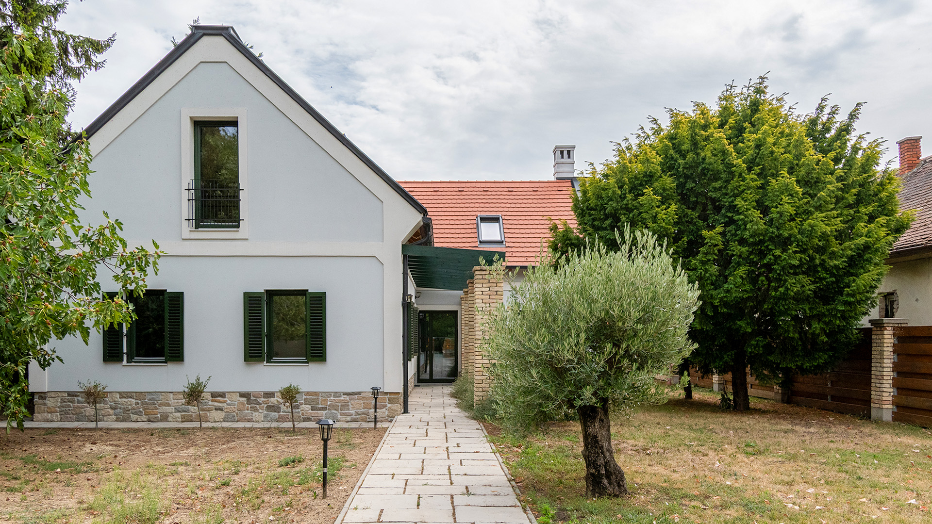 (AAA) Außergewöhnliches Balaton-Panorama – Premium-Einfamilienhaus in der Villengegend von Balatongyörök, direkt oberhalb der Soós-Bucht!, photo 7 of 37